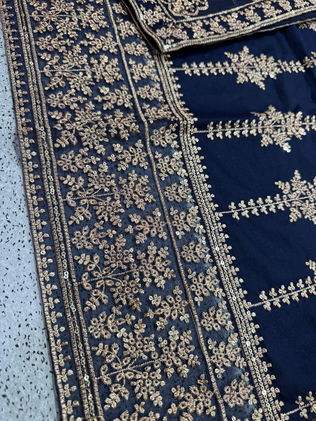 3pcs Unstitch Lawn Cotton Dress With Ready To Wear Dupatta